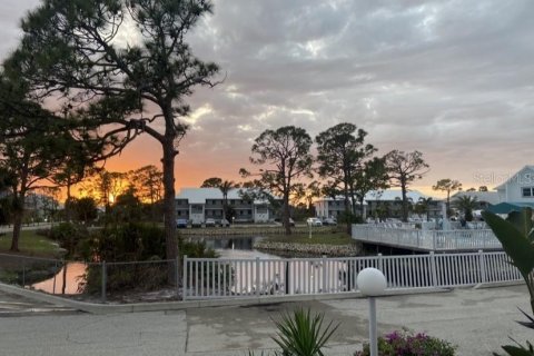 Condominio en venta en Englewood, Florida, 2 dormitorios, 101.45 m2 № 2199786 - foto 2