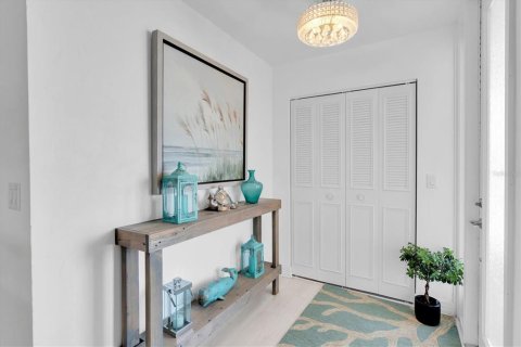 Copropriété à vendre à Gulfport, Floride: 3 chambres, 205.31 m2 № 2316636 - photo 6