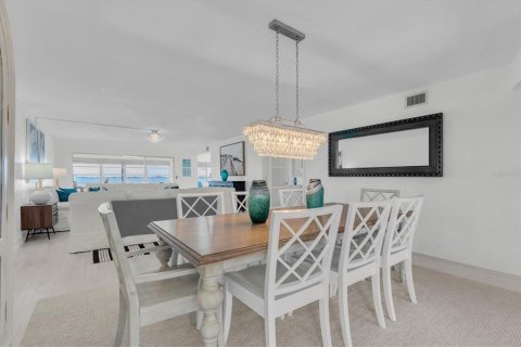 Copropriété à vendre à Gulfport, Floride: 3 chambres, 205.31 m2 № 2316636 - photo 13