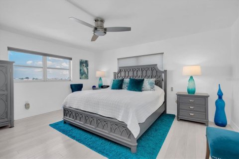 Copropriété à vendre à Gulfport, Floride: 3 chambres, 205.31 m2 № 2316636 - photo 28