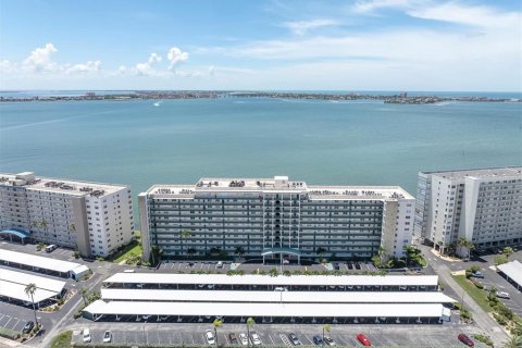 Condo à Gulfport, Floride, 3 chambres № 2316636