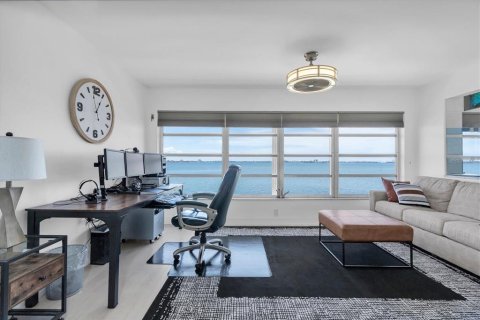 Copropriété à vendre à Gulfport, Floride: 3 chambres, 205.31 m2 № 2316636 - photo 18