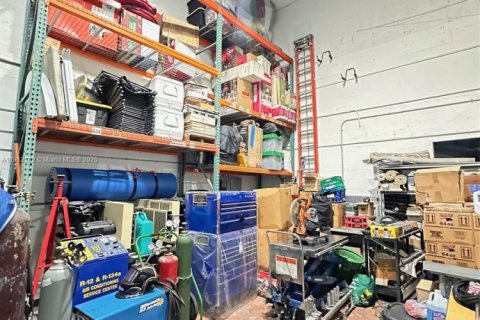 Купить коммерческую недвижимость в Холливуд, Флорида № 2013527 - фото 6