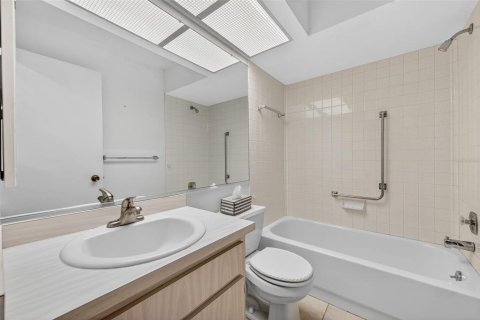Купить кондоминиум в Клируотер, Флорида 6 комнат, 89.19м2, № 1902632 - фото 18