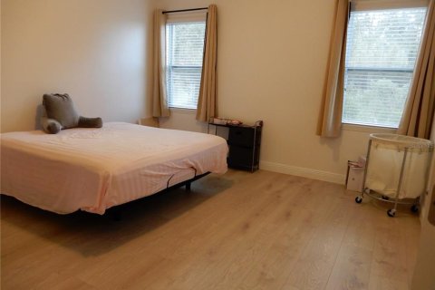 House in Kissimmee, Florida 4 bedrooms, 220.55 sq.m. № 1518970 - photo 10