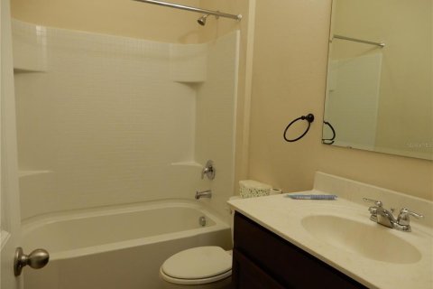 House in Kissimmee, Florida 4 bedrooms, 220.55 sq.m. № 1518970 - photo 16