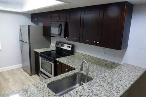 Condominio en alquiler en Oldsmar, Florida, 2 dormitorios, 101.64 m2 № 1910479 - foto 10