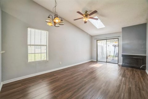 House in Sanford, Florida 2 bedrooms, 84.91 sq.m. № 1842105 - photo 4