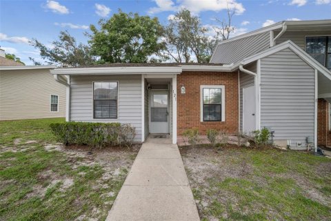 House in Sanford, Florida 2 bedrooms, 84.91 sq.m. № 1842105 - photo 1