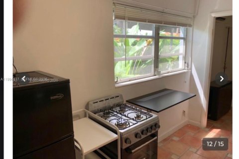 Propiedad comercial en alquiler en Miami, Florida, 46.45 m2 № 2251308 - foto 6