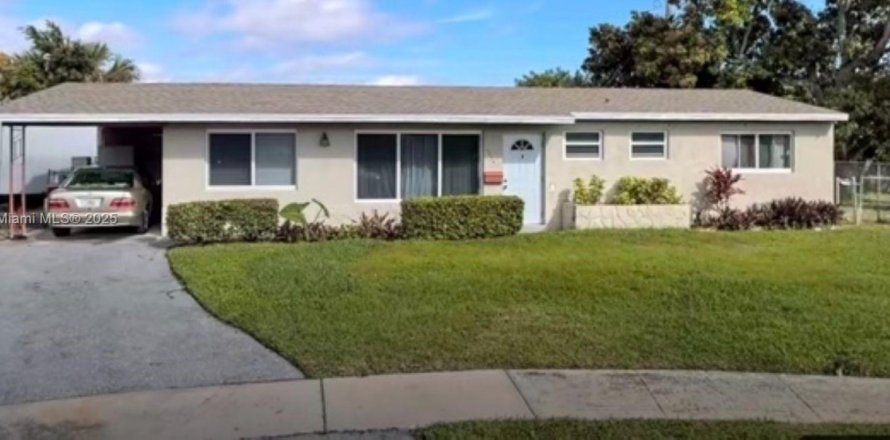 Дом в Ривьера-Бич, Флорида 3 спальни, 111.48м2 № 1929737