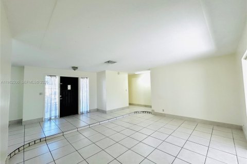Casa en alquiler en Margate, Florida, 3 dormitorios, 148.27 m2 № 2024078 - foto 11