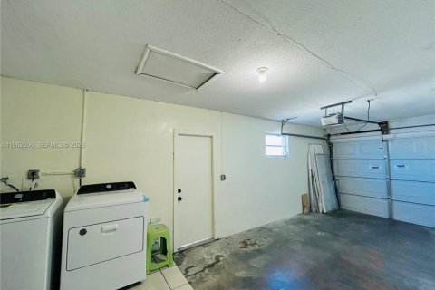 Casa en alquiler en Margate, Florida, 3 dormitorios, 148.27 m2 № 2024078 - foto 28