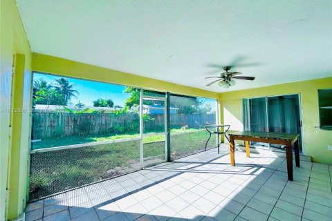 Casa en alquiler en Margate, Florida, 3 dormitorios, 148.27 m2 № 2024078 - foto 26