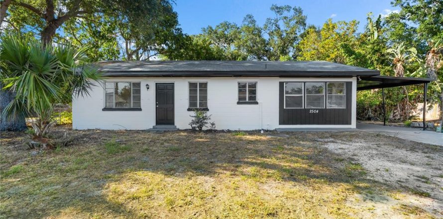House in Bradenton, Florida 2 bedrooms, 103.86 sq.m. № 1218858
