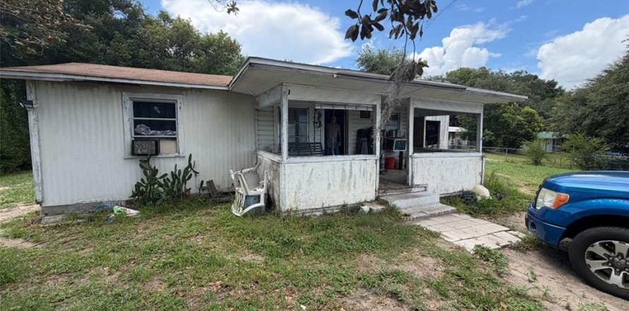 House in Sumter, Florida 3 bedrooms, 82.13 sq.m. № 2200329