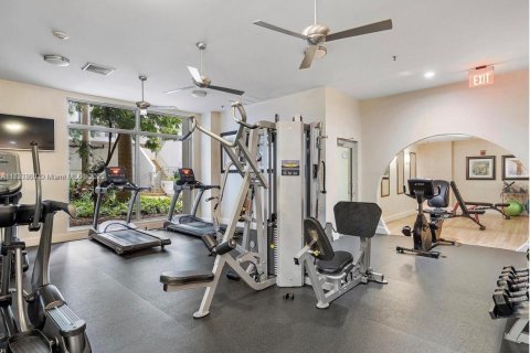 Condo in Hollywood, Florida, 1 bedroom  № 1702535 - photo 15