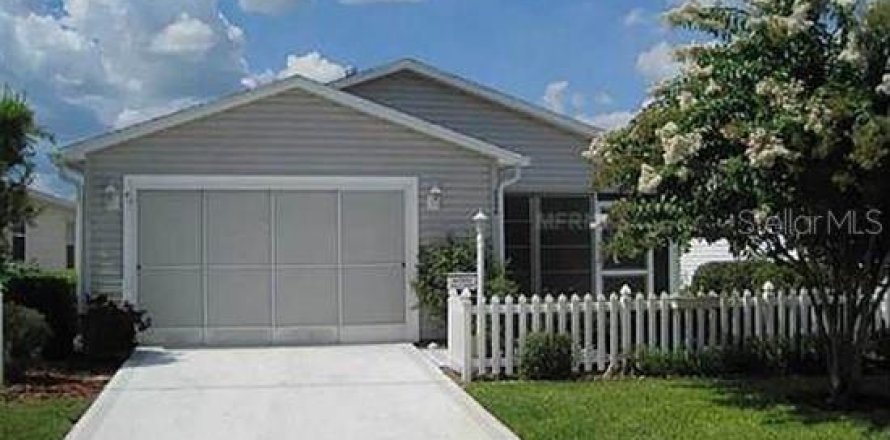 Villa ou maison à The Villages, Floride 2 chambres, 107.4 m2 № 1918250