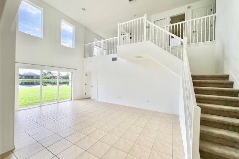 Villa ou maison à louer à Bradenton, Floride: 4 chambres, 183.95 m2 № 1894876 - photo 3