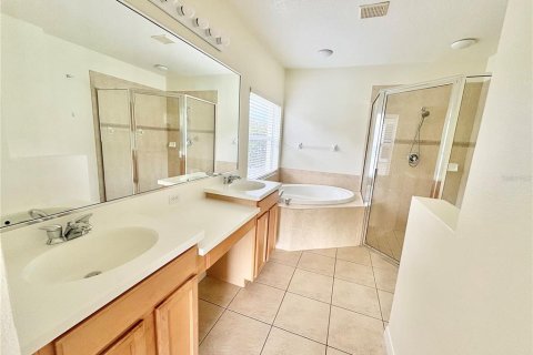 Villa ou maison à louer à Bradenton, Floride: 4 chambres, 183.95 m2 № 1894876 - photo 19