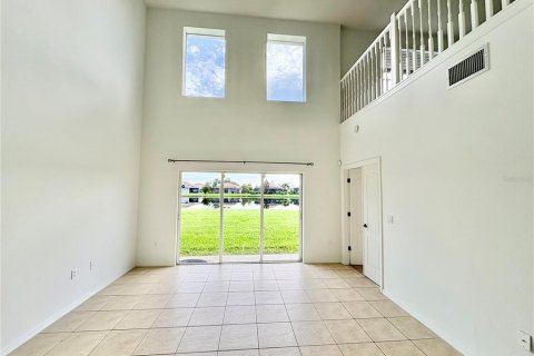 Villa ou maison à louer à Bradenton, Floride: 4 chambres, 183.95 m2 № 1894876 - photo 5
