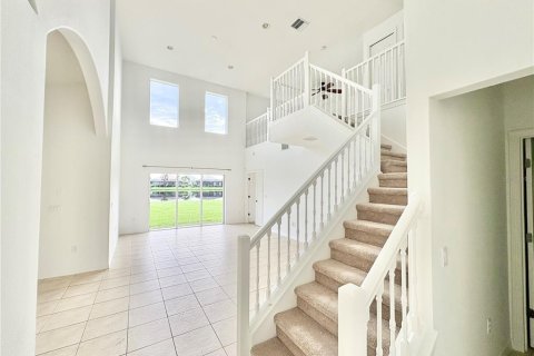 Villa ou maison à louer à Bradenton, Floride: 4 chambres, 183.95 m2 № 1894876 - photo 4