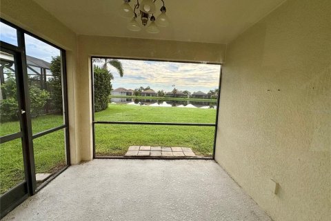Villa ou maison à louer à Bradenton, Floride: 4 chambres, 183.95 m2 № 1894876 - photo 9