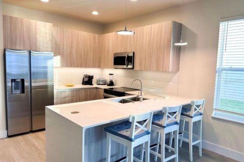Townhouse in Clermont, Florida 4 bedrooms, 171.4 sq.m. № 2106992 - photo 11