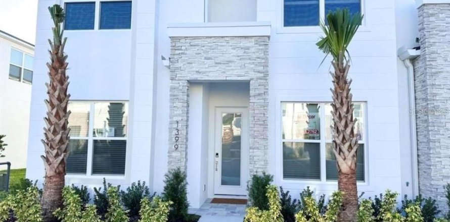 Townhouse in Clermont, Florida 4 bedrooms, 171.4 sq.m. № 2106992