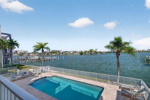 Touwnhouse à vendre à Clearwater, Floride: 3 chambres, 189.61 m2 № 2434751 - photo 13