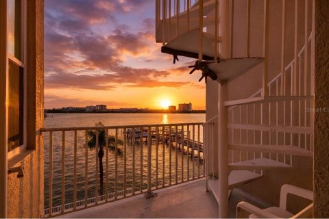 Touwnhouse à vendre à Clearwater, Floride: 3 chambres, 189.61 m2 № 2434751 - photo 5
