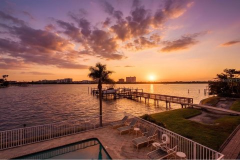 Touwnhouse à vendre à Clearwater, Floride: 3 chambres, 189.61 m2 № 2434751 - photo 3