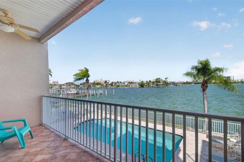 Touwnhouse à vendre à Clearwater, Floride: 3 chambres, 189.61 m2 № 2434751 - photo 15
