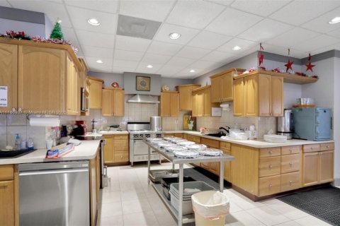 Villa ou maison à vendre à Tamarac, Floride: 2 chambres, 131.18 m2 № 1736103 - photo 10