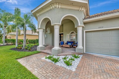 Villa ou maison à vendre à Bradenton, Floride: 3 chambres, 292.27 m2 № 1870396 - photo 4