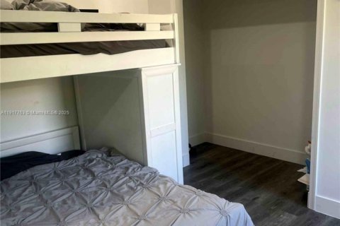 Купить виллу или дом в Майами, Флорида 4 спальни, 190.45м2, № 1972578 - фото 13