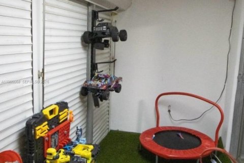 Купить кондоминиум в Майами-Гарденс, Флорида 1 спальня, 66.89м2, № 2011650 - фото 12