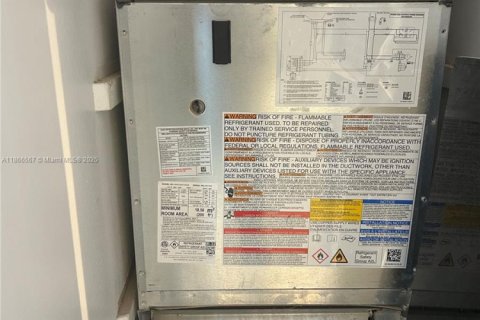 Купить кондоминиум в Бей-Харбор-Айлендс, Флорида 1 спальня, 78.04м2, № 1895475 - фото 19