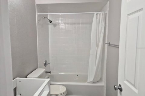 Appartement à louer à Largo, Floride: 2 chambres, 78.04 m2 № 2424158 - photo 18