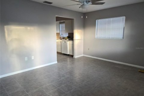 Appartement à louer à Largo, Floride: 2 chambres, 78.04 m2 № 2424158 - photo 9