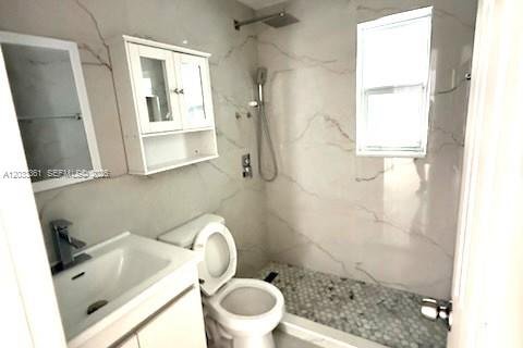 Villa ou maison à louer à Hialeah, Floride: 2 chambres, 153.85 m2 № 2085802 - photo 3