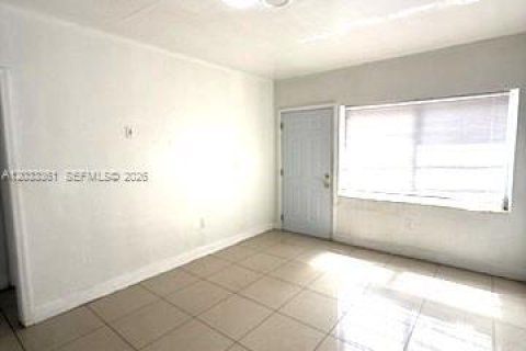 Villa ou maison à Hialeah, Floride 2 chambres, 153.85 m2 № 2085802