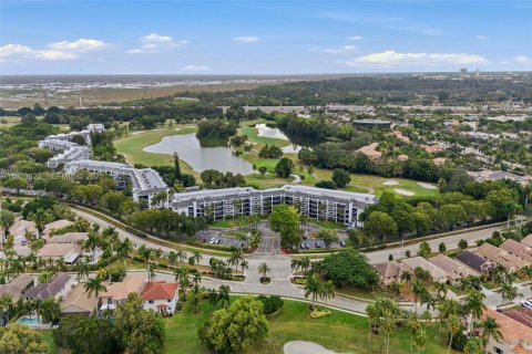 Copropriété à vendre à Weston, Floride: 2 chambres, 120.03 m2 № 1982072 - photo 28