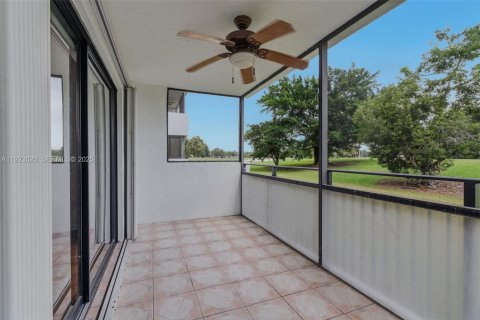Copropriété à vendre à Weston, Floride: 2 chambres, 120.03 m2 № 1982072 - photo 20