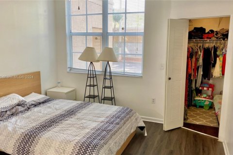 Condo in Aventura, Florida, 1 bedroom  № 1763881 - photo 14