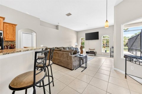 Villa ou maison à vendre à Palm Bay, Floride: 3 chambres, 145.11 m2 № 2142249 - photo 18