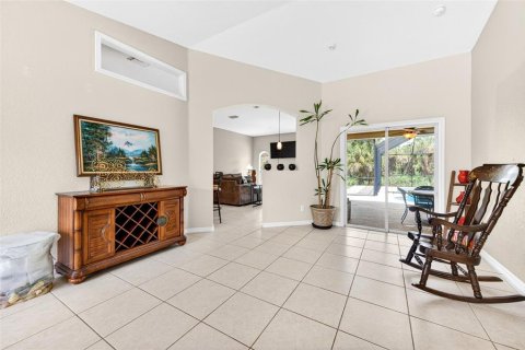 Villa ou maison à vendre à Palm Bay, Floride: 3 chambres, 145.11 m2 № 2142249 - photo 13