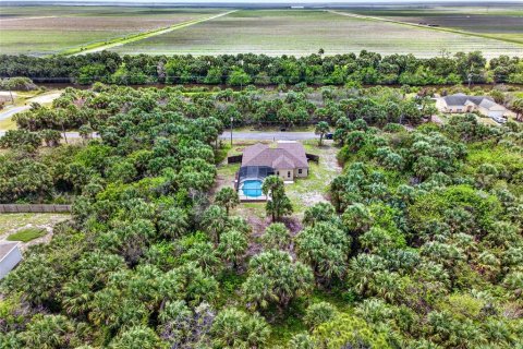 Villa ou maison à vendre à Palm Bay, Floride: 3 chambres, 145.11 m2 № 2142249 - photo 9