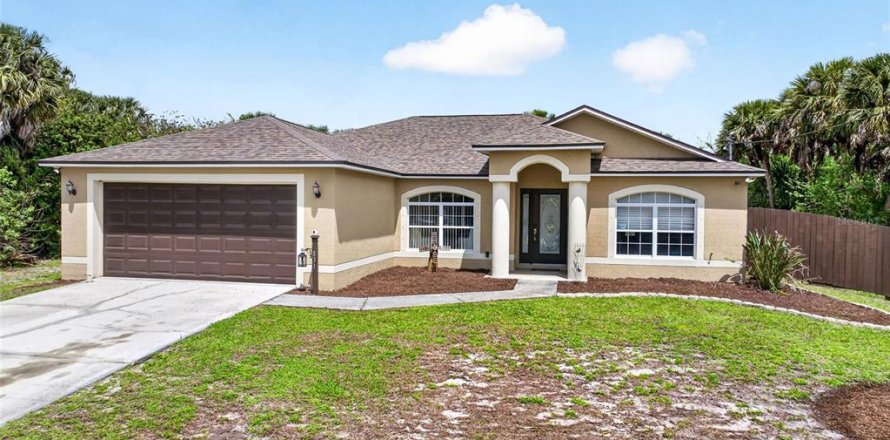 Villa ou maison à Palm Bay, Floride 3 chambres, 145.11 m2 № 2142249