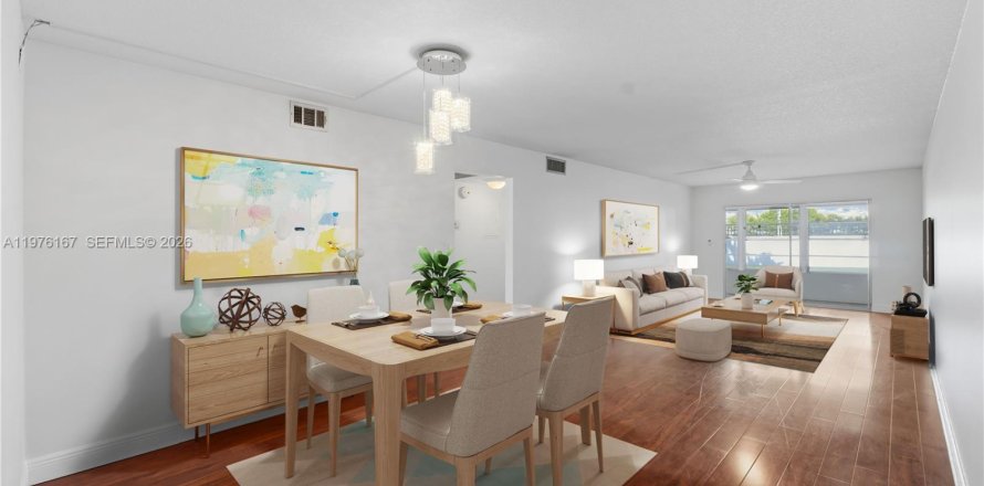 Condo in Coconut Creek, Florida, 2 bedrooms  № 2042376